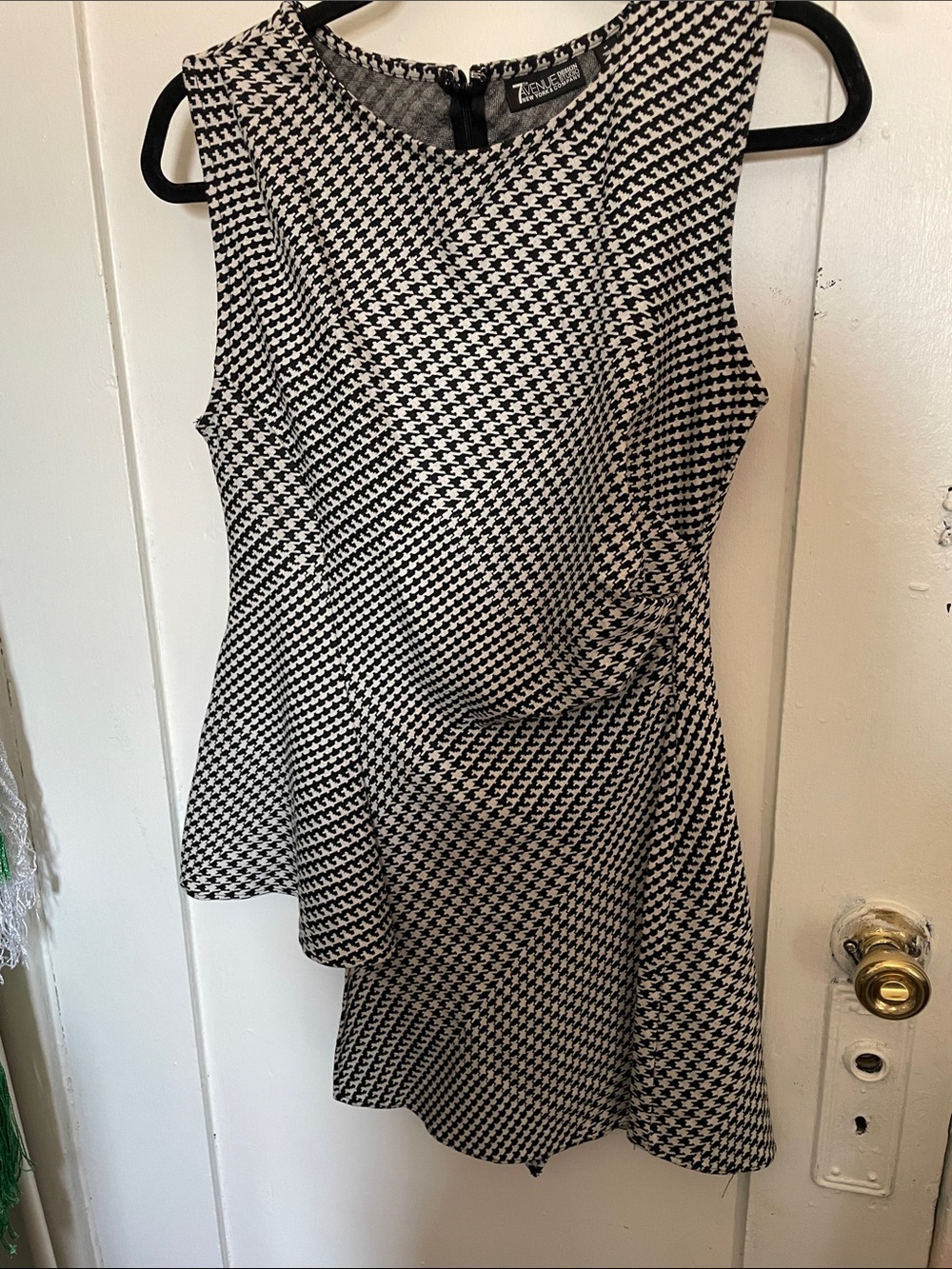 New York & Company Black and White Houndstooth Sleeveless Peplum Mini Top